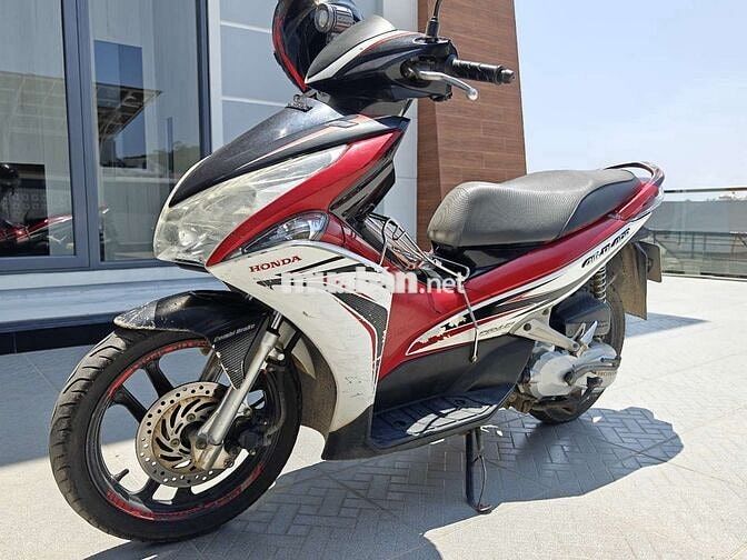 Honda AIRBALDE 2012 bản Sport Trắng Đỏ tại Đà Lạt