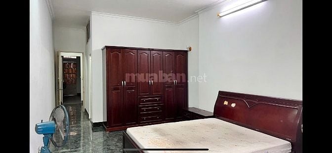 Cho thuê nhà nguyên căn, 1 trệt 2 lầu, 2 mặt tiền đường, dt 4x15 ngay 