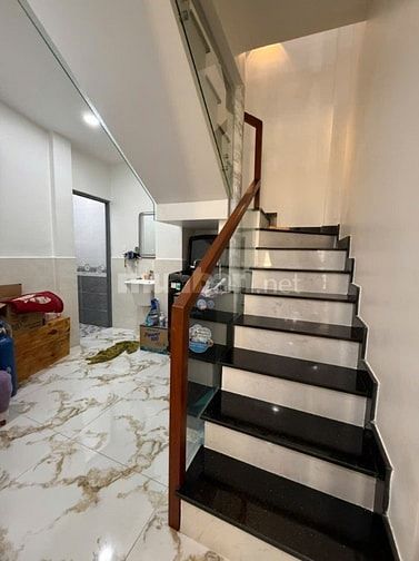 TÙNG THIỆN VƯƠNG QUẬN 8 DT 60M2 KO QUY HOẠCH, CN ĐỦ 4PN, SÁT MẶT TIỀN