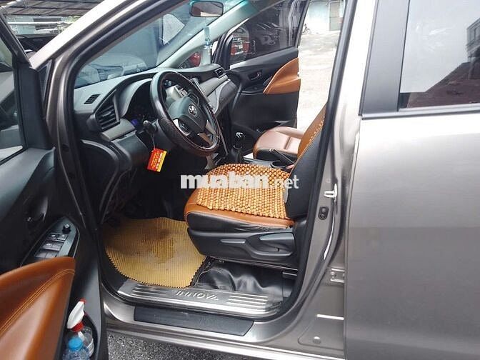 Toyota Innova 2018 2.0E - 150000 km
