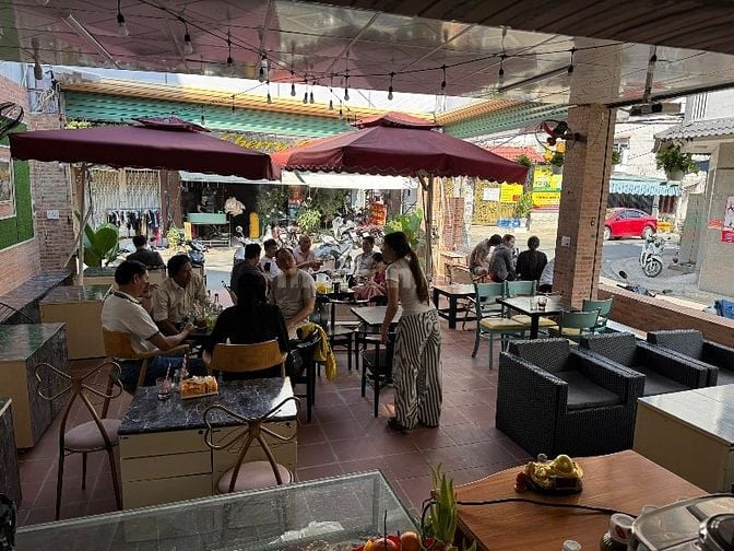 Sang quán cafe góc đường Liên Khu 2-10 - Q Bình Tân 
