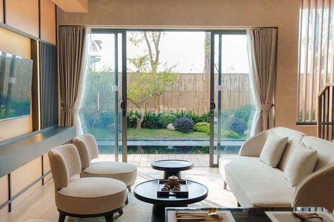 Biệt Thự Khoáng Nóng tự nhiên Tokyu Retreat & Nghỉ Dưỡng Đẳng Cấp 