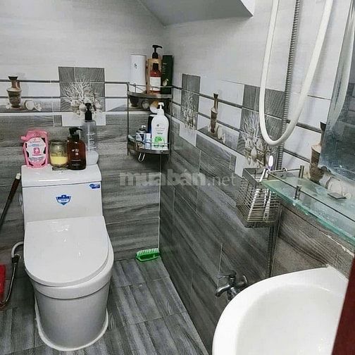 HẠ GIÁ 100TR CHỈ CÒN 4TỶ6 KDC CHU VĂN AN ĐANG CHO THUÊ 20TR/1NĂM KDT