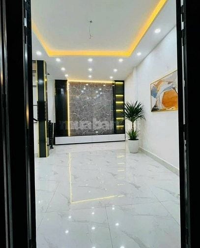Cần Bán gấp nhà  Cầu Giấy– 5 tầng, Mặt tiền 5.8 m2, giá nhỉnh 9 tỷ