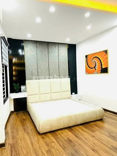 Cần Bán gấp nhà  Cầu Giấy– 5 tầng, Mặt tiền 5.8 m2, giá nhỉnh 9 tỷ