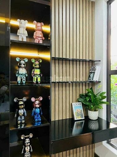 Cần Bán gấp nhà  Cầu Giấy– 5 tầng, Mặt tiền 5.8 m2, giá nhỉnh 9 tỷ