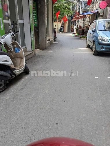 Cần Bán gấp nhà  Cầu Giấy– 5 tầng, Mặt tiền 5.8 m2, giá nhỉnh 9 tỷ