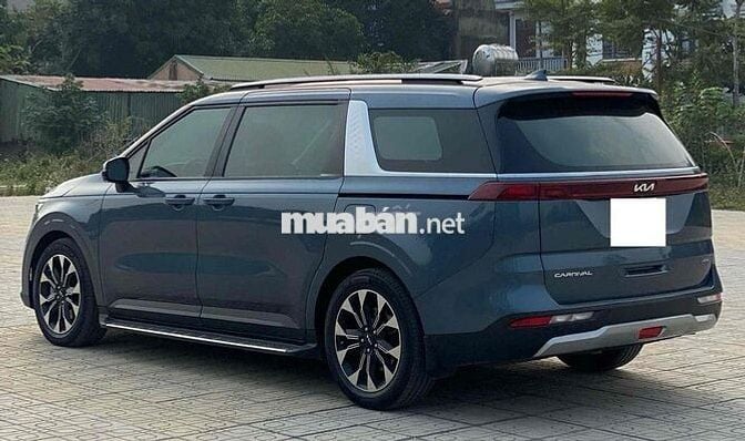 Kia Carnival 2022 2.2D Luxury 8 chỗ - 46000 km