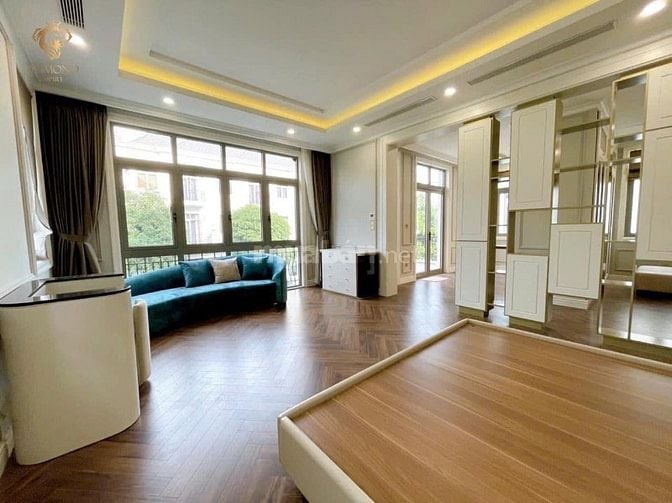 Cho thuê biệt thự Yên Hòa: 220m2, 1 hầm, 5 tầng, có thang máy