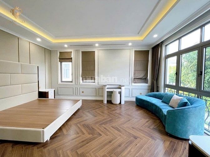 Cho thuê biệt thự Yên Hòa: 220m2, 1 hầm, 5 tầng, có thang máy