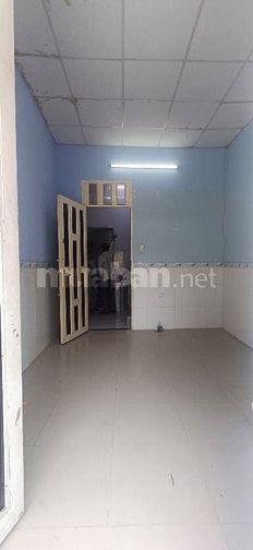 Nhà bán MT hẽm thông xe tải trước cửa.C3 Phạm Hùng.dt 3x8.giá 1ty750