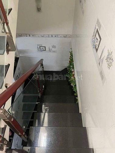 Nhà  bán ĐẸP, hẻm xe hơi, TT Quận Tân Bình, 3 tầng, 50m2, 8.x tỷ