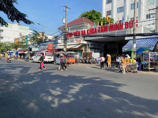 Mặt Tiền: Phạm Hữu Lầu, P.An Thới 