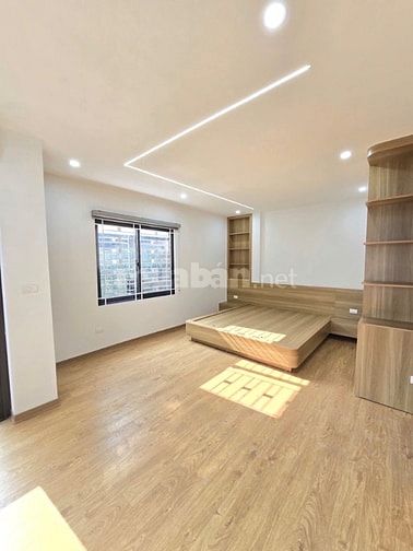 SIÊU PHẨM THÁI HÀ-THANG MÁY-2MẶT THOÁNG-GẦN Ô TÔ