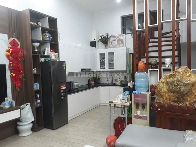 Nhà đẹp ngõ 8/3 giá 10.7 tỷ, 36m2x4T, ở luôn, ẢNH THẬT 