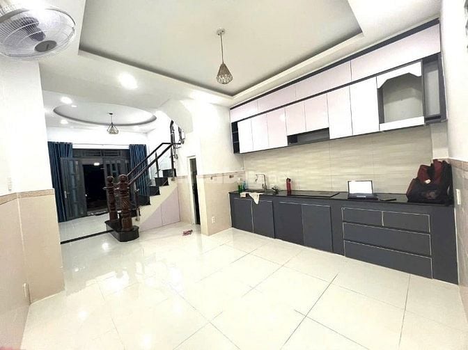 Nợ Bank bán gấp nhà Thích Quảng Đức Phú Nhuận 60m2 / 1 Tỷ 360tr SHR 