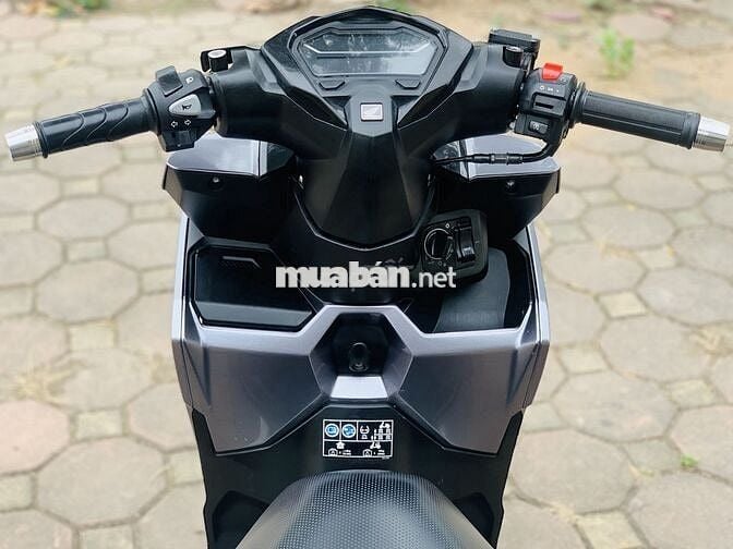 HONDA VARIO 150 XÁM BẠC XE ĐẸP CHẠY BỐC MÁY ZIN