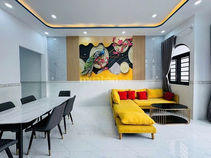 Nhà villas Sổ hồng riêng, khu dân cư đông đúc