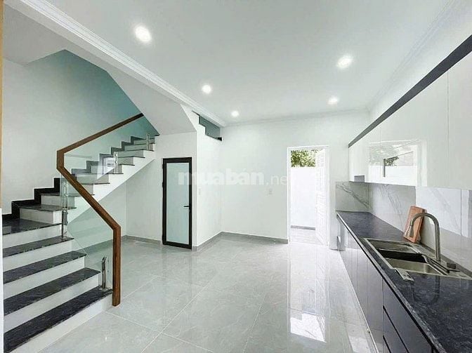 Nhà KDC Trung Thành, 1 trệt 1 lầu đã có sổ hồng riêng 108m2, 3PN 2WC