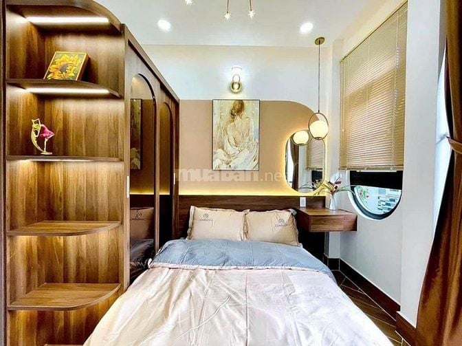 Nợ bán nhà Nguyễn Thái Sơn 72m2/950tr ngay đại học Công Nghiệp. Shr