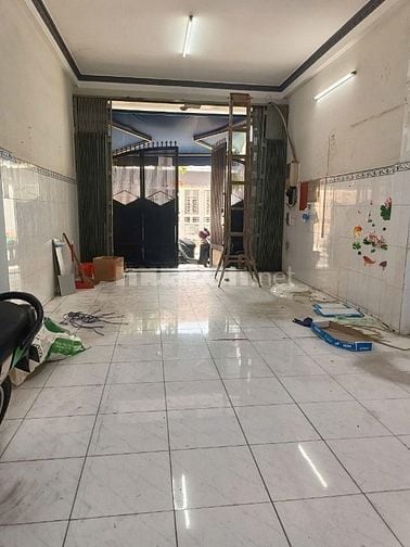 Bán nhà mặt tiền hẻm xe tải 79 Phan Anh