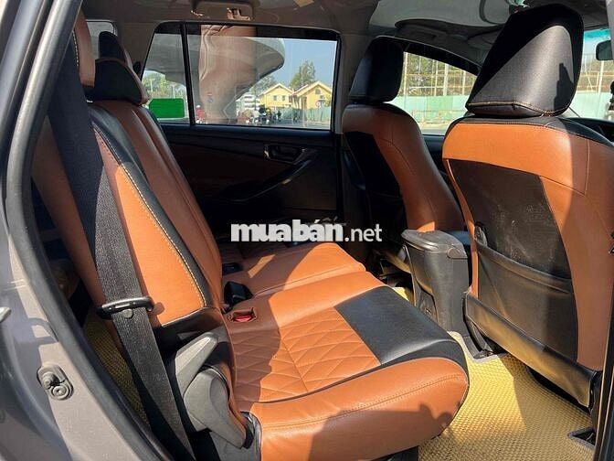 Toyota Innova 2019 2.0E - 82000 km