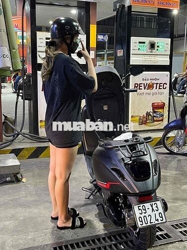 Cần bán xe vespa sprint 150