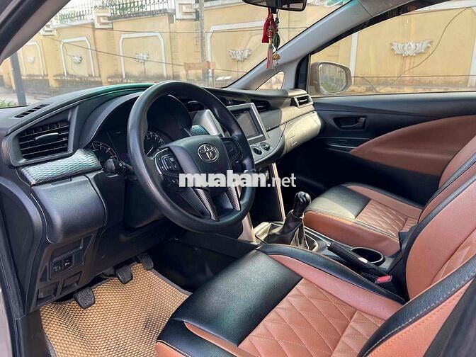 Toyota Innova 2019 2.0E - 82000 km
