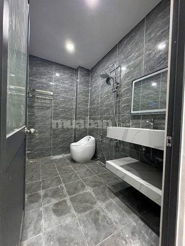 Mặt tiền Thống Nhất, P.16, Q.Gò Vấp nhà 1trệt 1lầu 3PN 2WC, sổ riêng