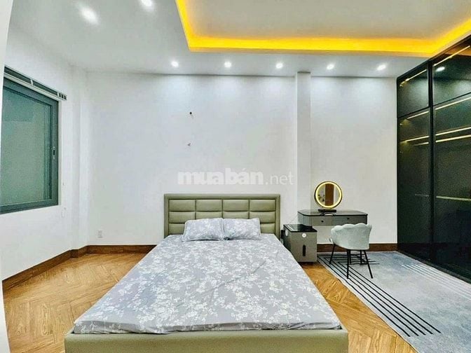 GIẢM SAU 100TR ĐANG CHO THUÊ 20 TRIỆU/THÁNG CHỈ DUY NHẤT GIÁ 4TỶ9 TỐT