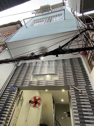 Bán nhà 2 lâu sô Hồng riêng hiện hữu.sát hẻm xe hơi 