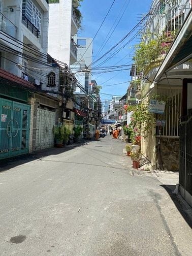 Bán nhà 2 lâu sô Hồng riêng hiện hữu.sát hẻm xe hơi 