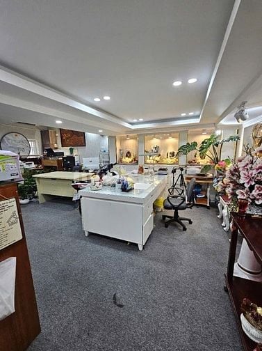 QUẬN 5 GIÁ ĐẦU 8 SIÊU HIẾM, TRẦN HƯNG ĐẠO DT ĐỦ 71M2 NGANG 4M 4 TẦNG.