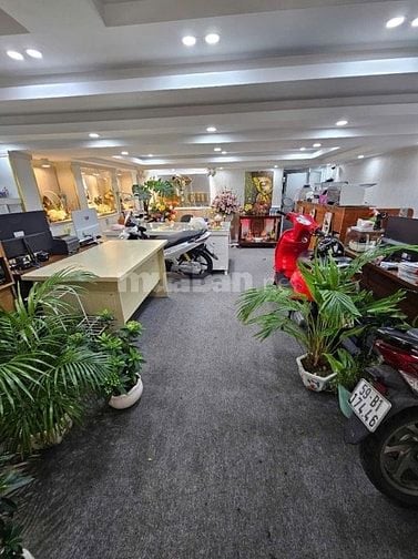 QUẬN 5 GIÁ ĐẦU 8 SIÊU HIẾM, TRẦN HƯNG ĐẠO DT ĐỦ 71M2 NGANG 4M 4 TẦNG.
