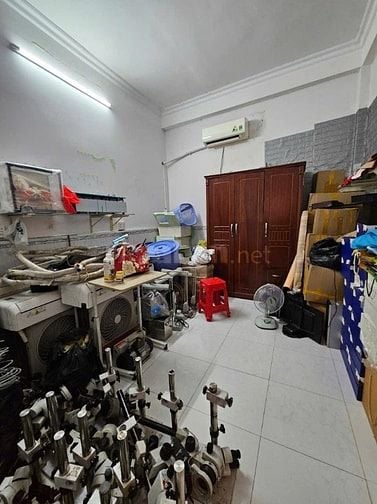 QUẬN 5 GIÁ ĐẦU 8 SIÊU HIẾM, TRẦN HƯNG ĐẠO DT ĐỦ 71M2 NGANG 4M 4 TẦNG.