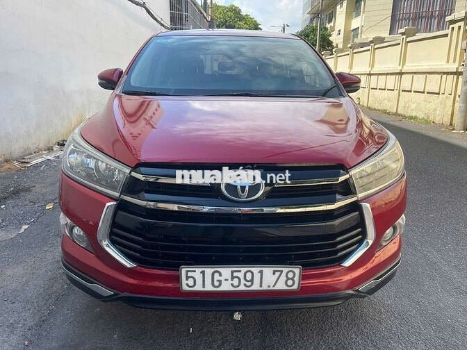 BÁN GẤP TOYOTA VENTURER XE GIA ĐÌNH CỰC ĐẸP.