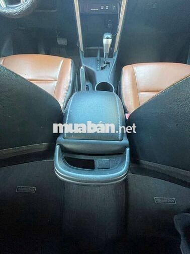 BÁN GẤP TOYOTA VENTURER XE GIA ĐÌNH CỰC ĐẸP.