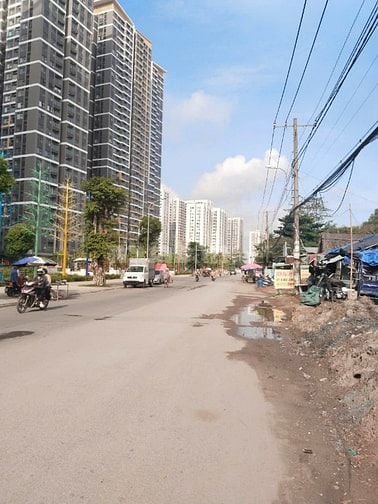 Cần Bán Lô Đất Mặt Tiền Phước Thiện - Cạnh Vinhomes Quận 9. Giá 6.9 tỷ