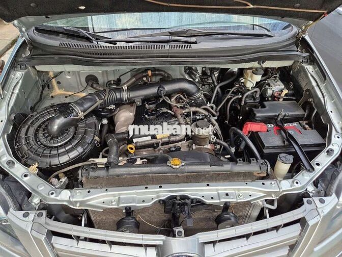 Innova E sản xuất 2016MT,m.bạc,gđ sử dụng mới 95%.
