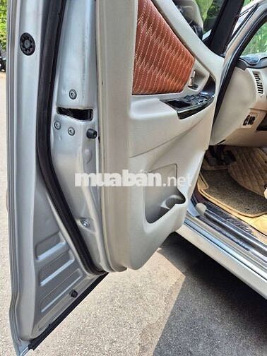 Innova E sản xuất 2016MT,m.bạc,gđ sử dụng mới 95%.