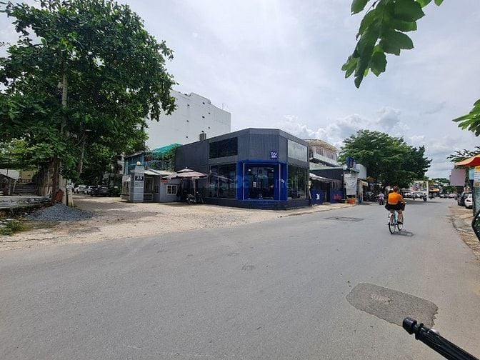 Biệt thự cũ Xuân Thủy Thảo Điền Thủ Đức, 383m2 đất, ngang 14m, 2 tầng
