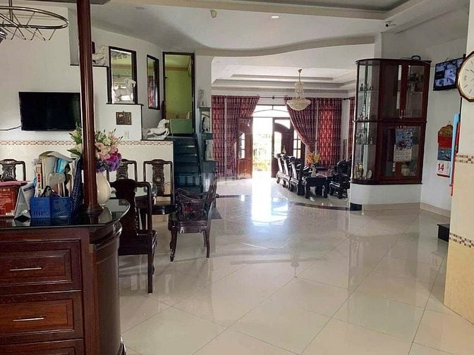 GIẢM HƠN 30%, DÌ MỸ BÁN NHÀ ĐẸP ĐƯỜNG XE HƠI DƯƠNG QUẢNG HÀM P5, TRUNG