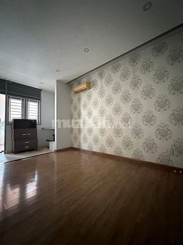Nhà 4 x 10 đúc 1 trệt 2 lầu hẻm 4m nguyễn văn khối p11 gò vấp 