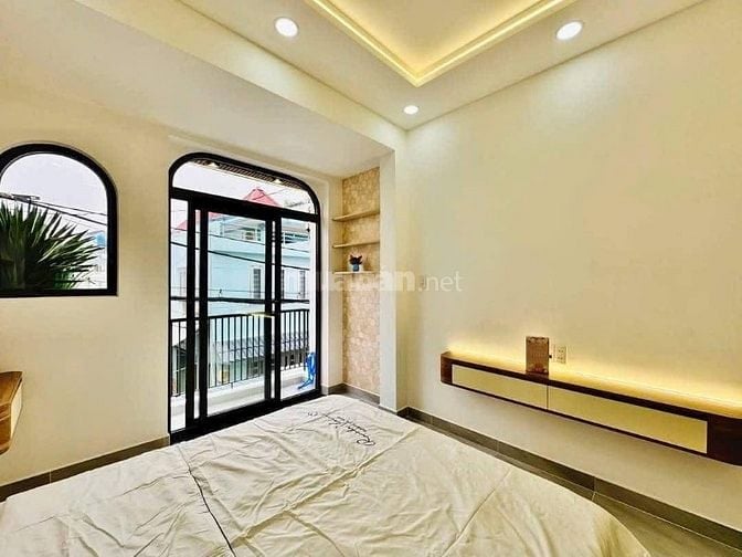 Gấp! Nhà 52m2 Phạm Văn Chiêu chính chủ định cư nước ngoài - Hẻm 5m 