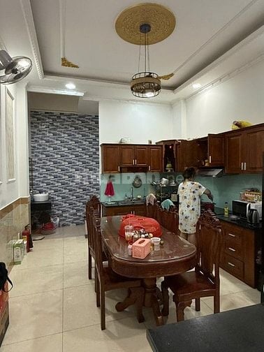 bán nhà hẻm xe hơi đường số 8 phường BHHB quận bình tân DT 4x18 đúc 