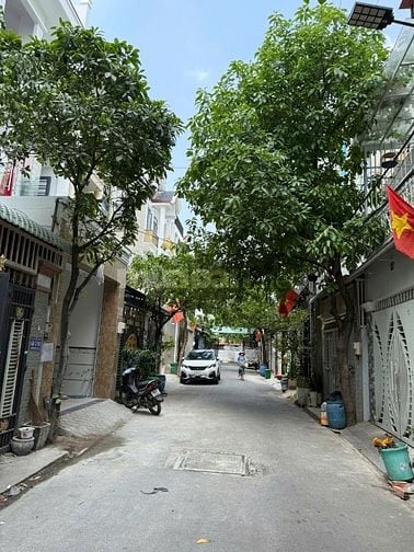 bán nhà hẻm xe hơi đường số 8 phường BHHB quận bình tân DT 4x18 đúc 