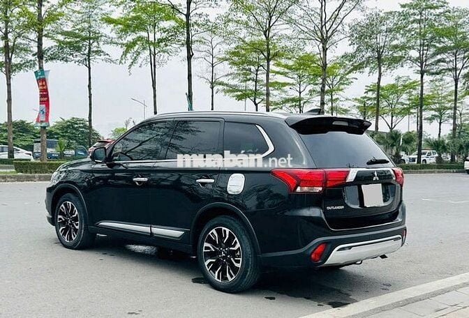 Mitsubishi Outlander 2019 2.0 CVT - 30000 km