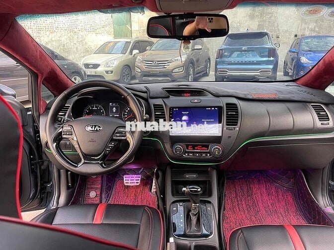 Kia Cerato 2017 2.0 AT - 90000 km