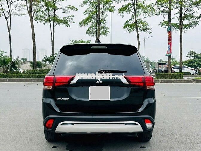 Mitsubishi Outlander 2019 2.0 CVT - 30000 km