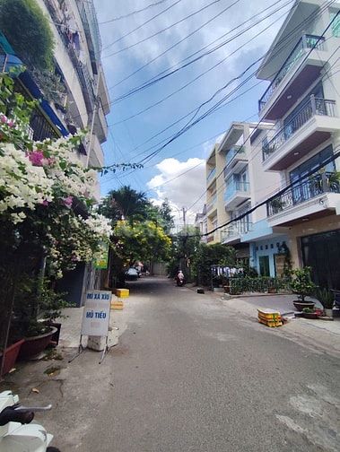 BÁN NHÀ ĐẸP . ĐƯỜNG 10m NỘI BỘ PHƯỜNG TÂN THÀNH . TÂN PHÚ 